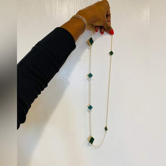 Green and Gold Four Lead Clover Necklace - Picture 7 of 9